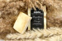 Naturstübli Kraft der Natur Ringelblume Orange Seife Handgemacht beruhigend erfrischend wohltuend saubere Hände Körperseife Duschseife schäumend Schaum Verwöhn Ritual feuchtigkeitsspendend Kunsthandwerk